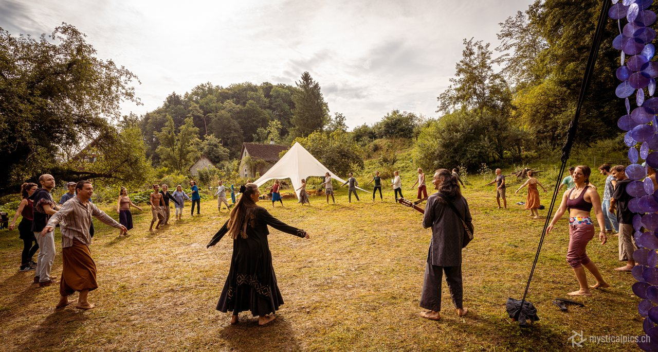 Atelier Grandmother Healing Haka® en plein air